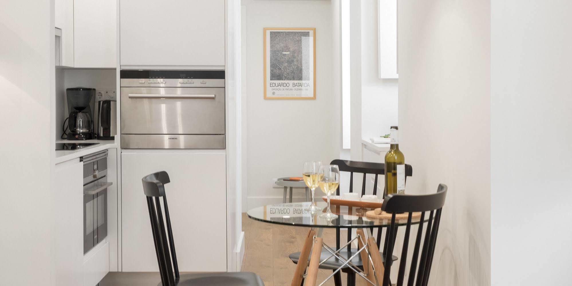 Hello Lisbon Bairro Alto Apartments Extérieur photo